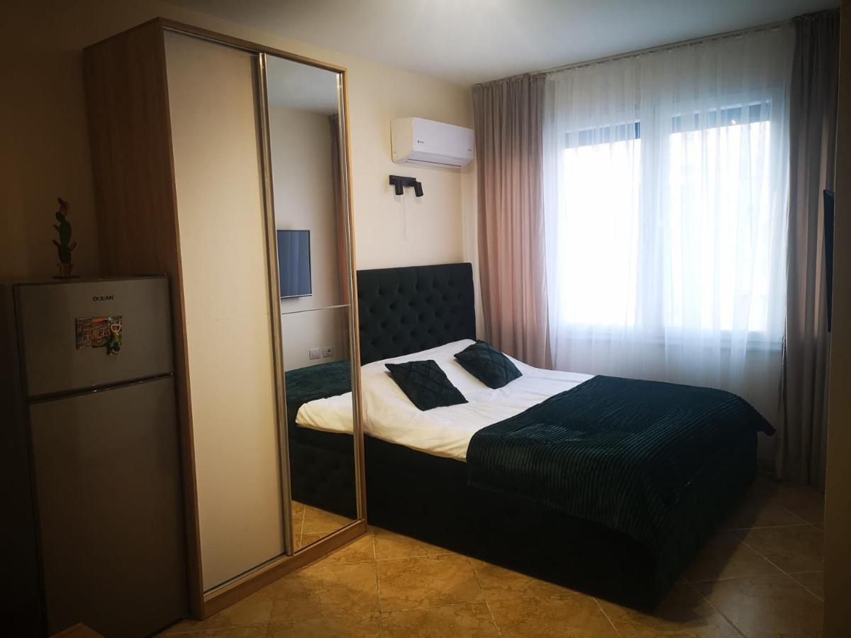 Riviera Deluxe Apartments Wlora Zewnętrze zdjęcie